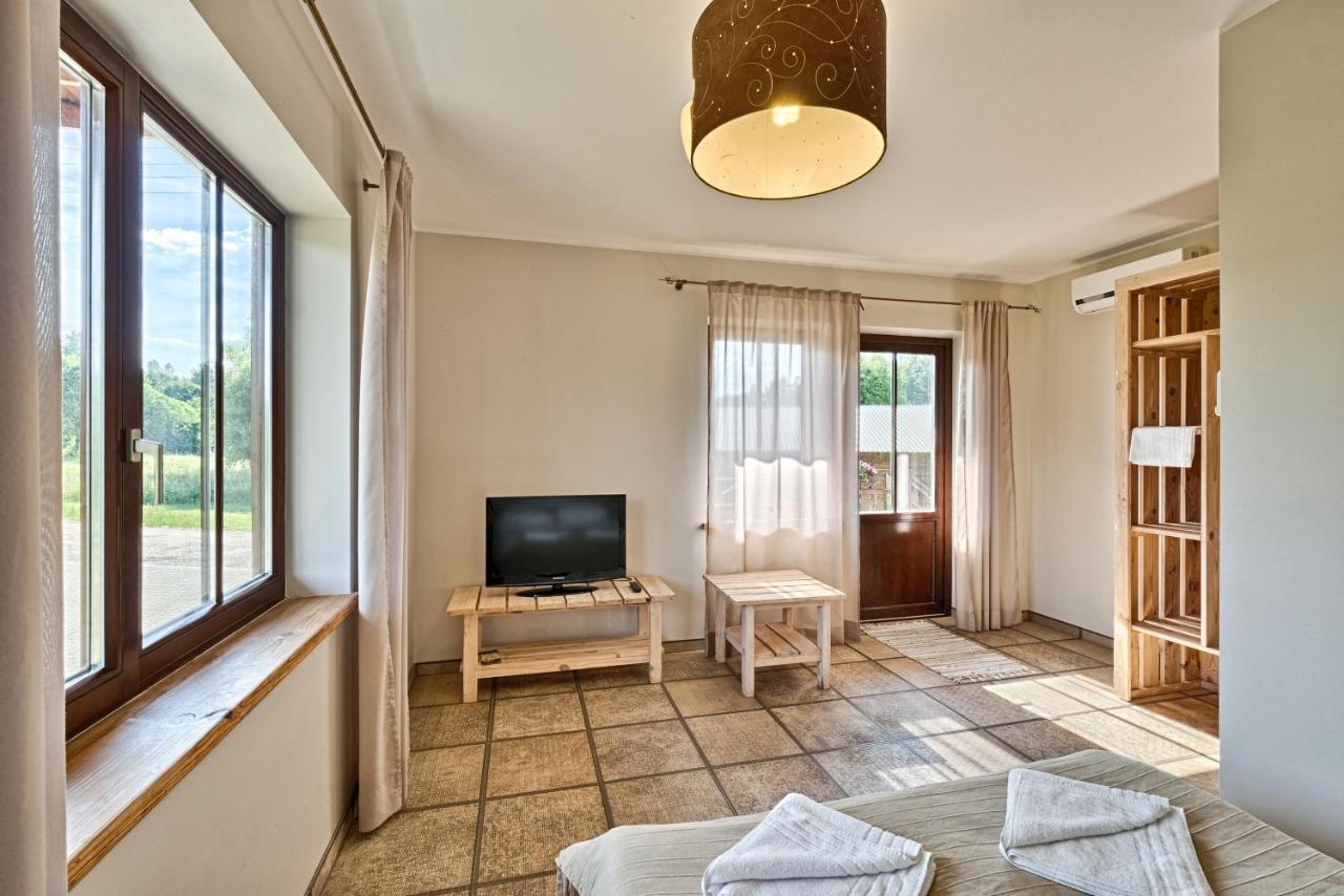 Luokesu Dvaras Hotel Moletai Ngoại thất bức ảnh